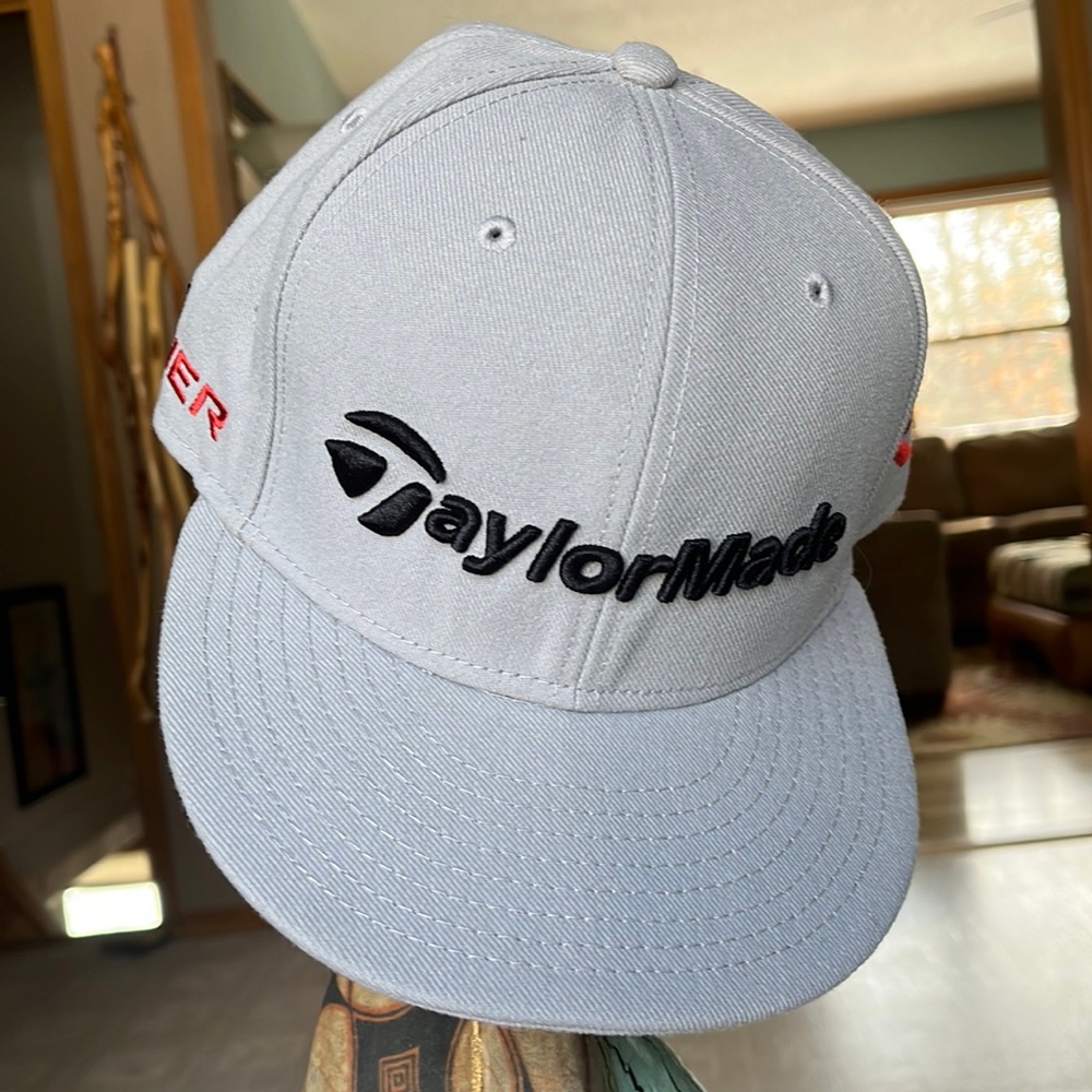 Taylor Made R 15 adjustable hat